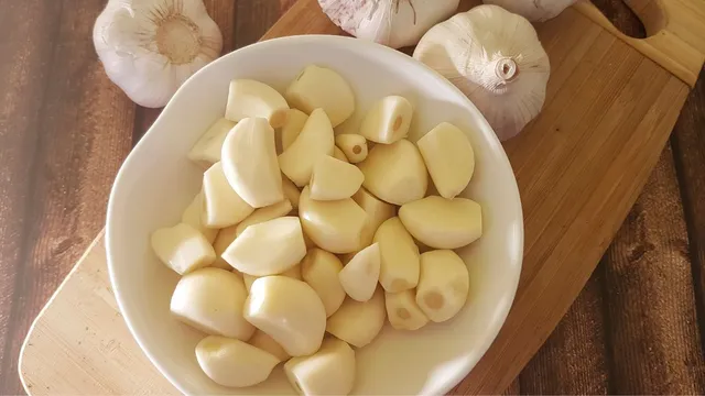 5-effective-ways-to-consume-raw-garlic-to-lose-belly-fat